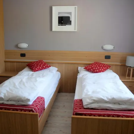 Ciasa Alpina Relax Hotel Moena Exterior photo